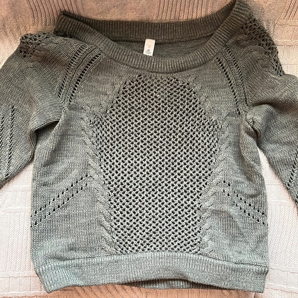 Lulu lemon cropped sweater